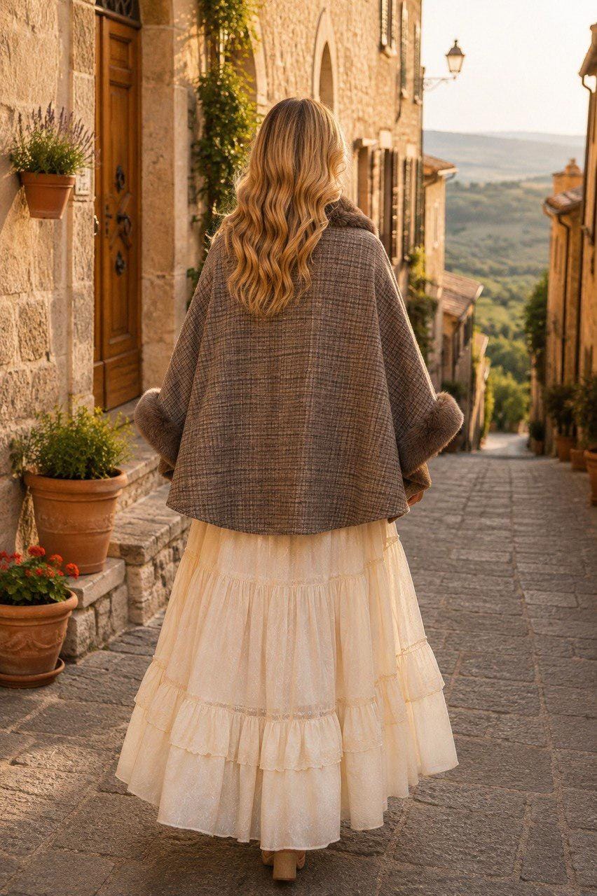 Boho Faux Fur Trimmed Poncho, Women's Winter Cape, Elegant Bohemian Shawl, Cozy Plaid Wrap, Festival Outerwear, Autumn Layer.